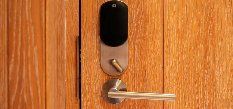 Automatic Locking Door Knob Paradise